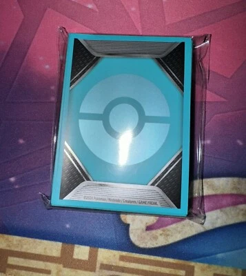 Pokemon TCG: Kit de Herramientas de Entrenador 2024 65ct Fundas para Cartas - Nuevo/Sellado Foto 1 de 2