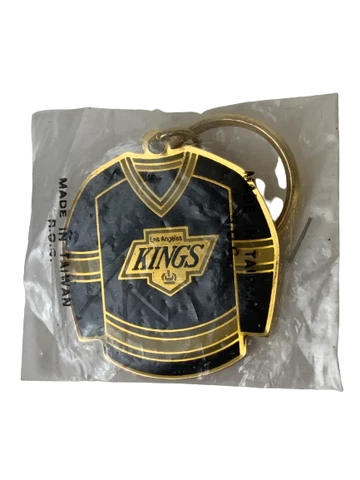 Los Angeles Kings Keychain Blue Gold NHLS 1999 Hockey AMK Souvenir Cover