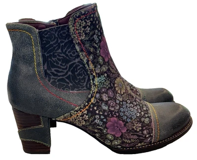 NUEVO -L'Artiste Spring Step Melvina Azul y Floral Botas Cortas Talla 42 = EE. UU. 10,5-11 Foto 1 de 4