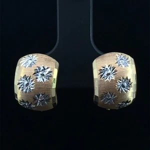 14K2T Gold Huggie Hoop Earrings Etched Design 9.5mm Wide 2.9g (WCP031529) - Picture 1 of 7