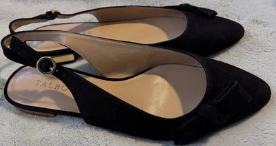 TALBOTS Clásico Negro Gamuza Cordones Oro Acento Tacones Arco Acentos Talla 7.5 Foto 1 de 4