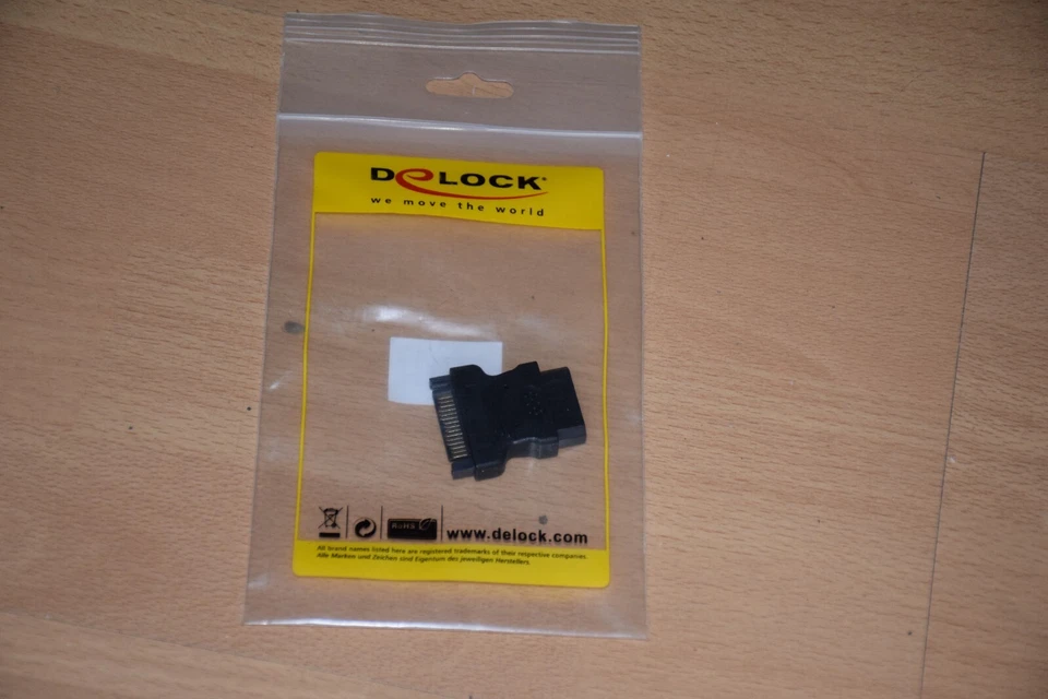 Stromadapter SATA Stecker auf Molex 4pol Buchse   - Bild 1 von 1