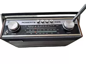 1980's Roberts R25 Portable Transistor Mains/Battery Radio - Black - Picture 1 of 9