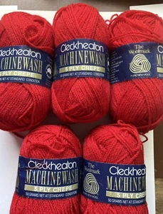 Machine Wash Red Cleckheaton Pure New Wool 5 Ply Crepe Yarn - Lot of 5 Skeins - Picture 1 of 2