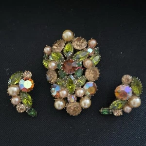 HATTIE CARNEGIE GREEN &BRONZE PEARL RHINESTONE BROOCH & EARRING SET - VINTAGE - Picture 1 of 6