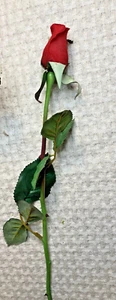 Red Realistic Faux Single Rose Bud With Stem Silk Flower 18" stem 2" x1" bud - Picture 1 of 6