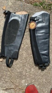 1/2 Chaps Damen JUSTIN SCHWARZ Reißverschluss und Druckknopf echtes geschmeidiges Leder sehr guter Zustand Large - Bild 1 von 4