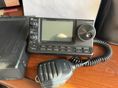 Transceptor de radioaficionado ICOM IC-7100 todo modo negro Foto 1 de 3