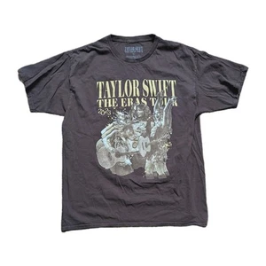 Taylor Swift Official The Eras Concert Tour Fearless Album Tee T-Shirt Brown XL - Bild 1 von 6