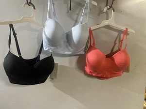 3 All In Motion Damen Gr. L Seamless Pullover Sport BH 36D 38C 38D - Bild 1 von 6