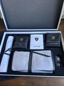 Lamborghini Urus Car Cleaning Kit - Missing Usb - Picture 1 of 8