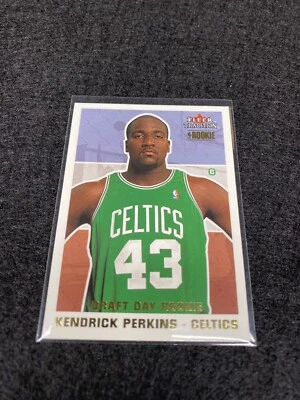 2003-04 Fleer Tradition #287 Kendrick Perkins Draft Day Rookie #/375 Foto 1 de 3