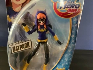Figura Mattel DC Super Hero Girls Batgirl 6" con Batpack, Nueva - Imagen 1 de 5