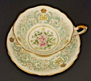Paragon Reina Isabel II Coronación Taza de té Platillo Hueso China Monarquía Británica - Imagen 1 de 9