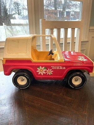 Vintage Tonka Hot Pink Truck daisies Ford Bronco Jeep 1970s Barbie - Image 1 of 4