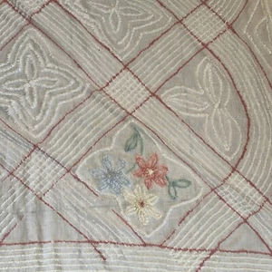 Vtg MCM White Chenille Coverlet Bedspread Pink Green Floral Cottage Chic 92x100” - Picture 1 of 5