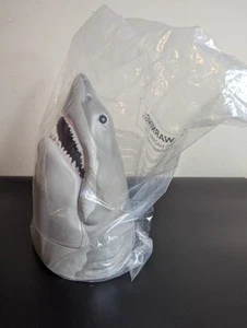 NUOVO JAWS 50th Anniversary Popcorn Bucket Alamo DraftHouse Edizione Limitata RARO - Foto 1 di 4
