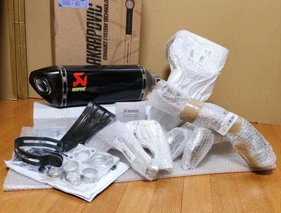 APRILIA RSV4 (15-21) TUONO V4 (17-21) AKRAPOVIC Ti/Carbon Full Exhaust Muffler - Image 1 of 4