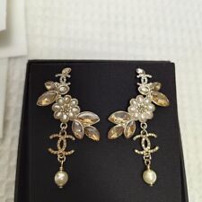 Chanel earrings  pearl cc logo dangle with Box From Japan