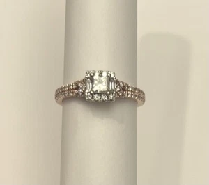 ADRIANNA PAPELL 10k Yellow Gold 0.50 TCW DIAMOND SOLITAIRE ACCENTS RING Size 7 - Picture 1 of 17