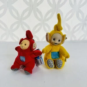 Playschool Teletubbies Laa Laa 5.5 Inch W/Tags 1998 & Laa Laa Backpack Clip - Picture 1 of 5