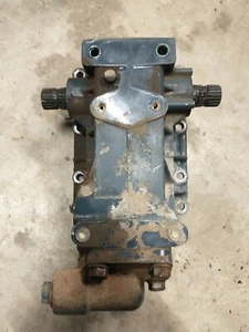 Kubota B6100 B7100 B7100HST (Old Type Only) Case Cover 66611-12510 - Picture 1 of 12