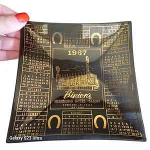 1967 VINTAGE LAS VEGAS BINION'S HORSEHOE HOTEL CASINO GLASS  CALENDAR RING TRAY - Picture 1 of 6