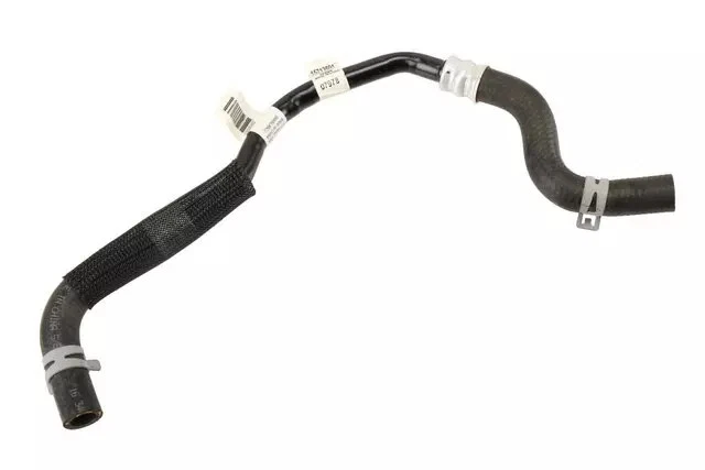 Manguera de salida de calentador de climatización GM 15713591 genuina Foto 1 de 2