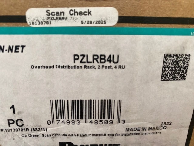 Estante de distribución aéreo Panduit PZLRB4U, 2 postes, 4RU Foto 1 de 1