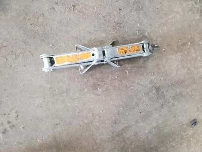 370Z      2017 Jack 1854867 - Image 1 of 4