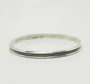 Vintage Navajo Native American sterling silver bangle bracelet by Tahe - Picture 1 of 3