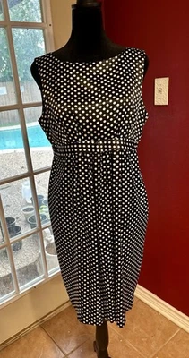 Vestido Vaina Jessica Howard Petite Blanco y Negro Lunares - Talla 10P Foto 1 de 4
