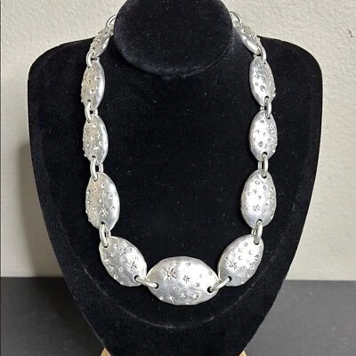 Nuevo con etiquetas Collar Chico’s Tono Plata Estrellado Declaración Elegante Circonita Cúbica Foto 1 de 4