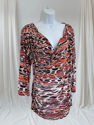 Blusa New Directions Top Talla L Estampado de Serpiente Imitación Envoltura Cuello en V Lateral Chinched Foto 1 de 4