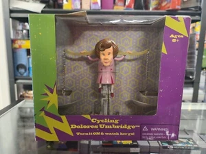 Harry Potter CYCLING DOLORES UMBRIDGE RARE Universal Weasleys' Wizard Wheezes - Picture 1 of 12