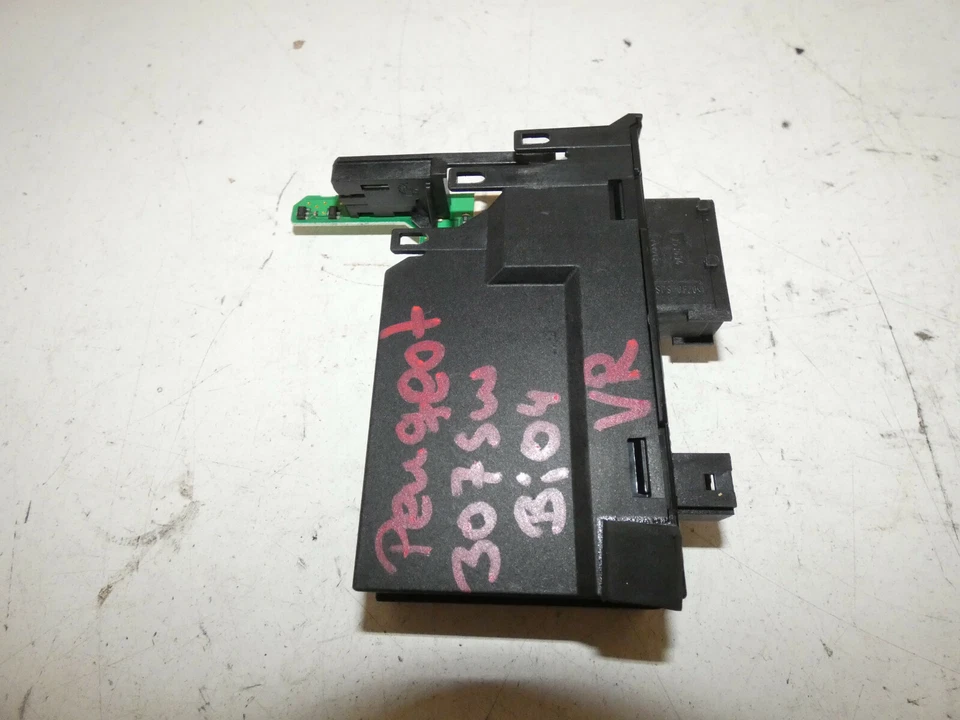 Centralina porta anteriore destra Peugeot 307 SW 2004 station wagon 9634457480 - Immagine 1 di 1