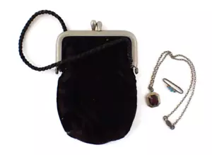 Antigua muñeca tamaño accesorios cartera terciopelo negro, collar turquesa barra prendedor - Imagen 1 de 13