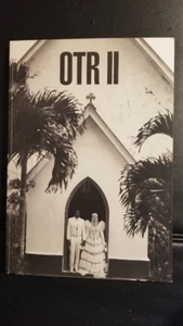 LIBRO DE PROGRAMA DE GIRA DE CONCIERTOS JAY-Z / BEYONCE "ON THE RUN 2" - COMO NUEVO MENOS ESTADO - Imagen 1 de 23