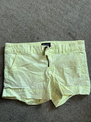 Pantalones cortos American Eagle para mujer verdes chinos lisos elásticos talla 10 lisos Foto 1 de 4