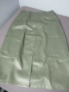 NWOT Cabi Skirt - Olive - Size 6 - Style 4765 Fall 2024 - Lined - 495 j5 ck - Picture 1 of 11