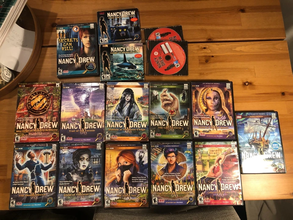 Lote de 15 juegos de computadora Nancy Drew Mystery PC CD-ROM | #21-32 + Más Foto 1 de 2