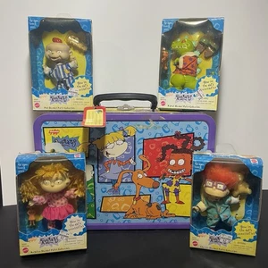 Mattel RUGRATS 1997 4 figurine da collezione NUOVE in scatola e lunchbox 13”x9 - Foto 1 di 18
