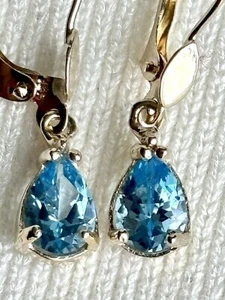 Natural Aquamarine 18k solid real gold earrings: - Picture 1 of 9