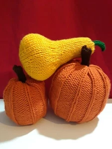 Knit Pumpkins Gourd Set 3 Fall Autumn Thanksgiving Decoration Handmade Squash - Picture 1 of 10