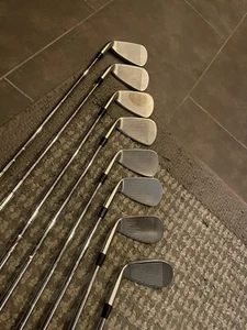 Mizuno Jpx-900 Hot Metal Iron Set 4-Pw, Gw Regular Project X Lz 5.5 1107218 Good - Picture 1 of 12