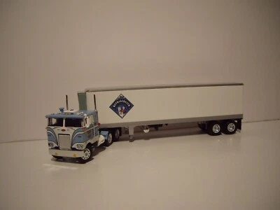 DCP FIRST GEAR 1/64 冰箱运输 PETERBILT 352 COE & Vintage REEFER — 第 1/4 张图片