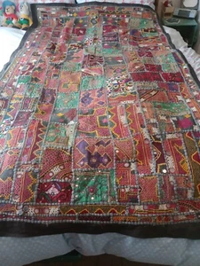 Vintage handgefertigter indischer Spiegel Arbeit Patchwork Textil: hängen, werfen. " 72"" x 43"" - Bild 1 von 17
