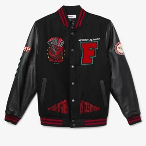 Chaqueta Universitaria Retro Fila Raddix Calce Relajado Para Hombre Talla Pequeña - Imagen 1 de 18