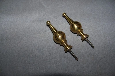 Dos muebles, muy pequeños, acabados de latón - VER DESCRIPCIÓN Foto 1 de 4