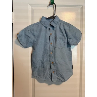 Ben Sherman Menino Manga Curta Botão para Cima Tamanho 5 Azul Claro Cambraia Casual Moderno - Imagem 1 de 4